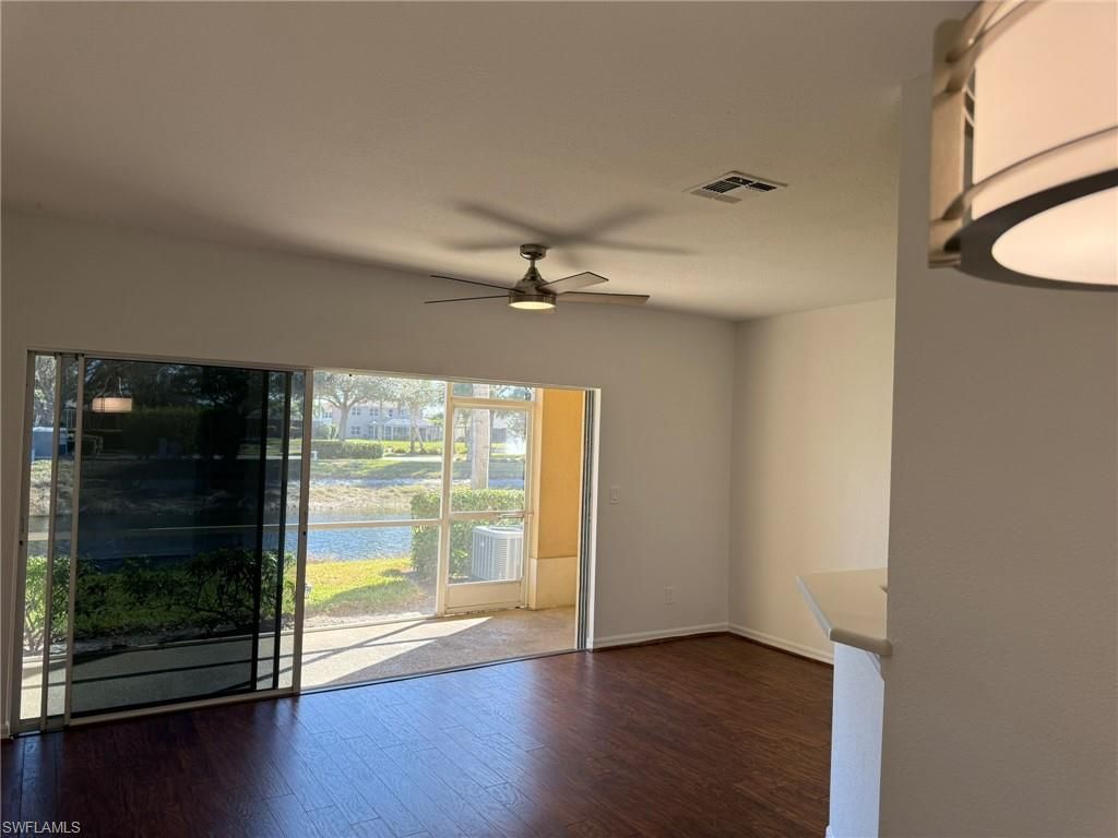 Image 18 of property listing at 1376 Weeping Willow CT, Cape Coral, FL 33909