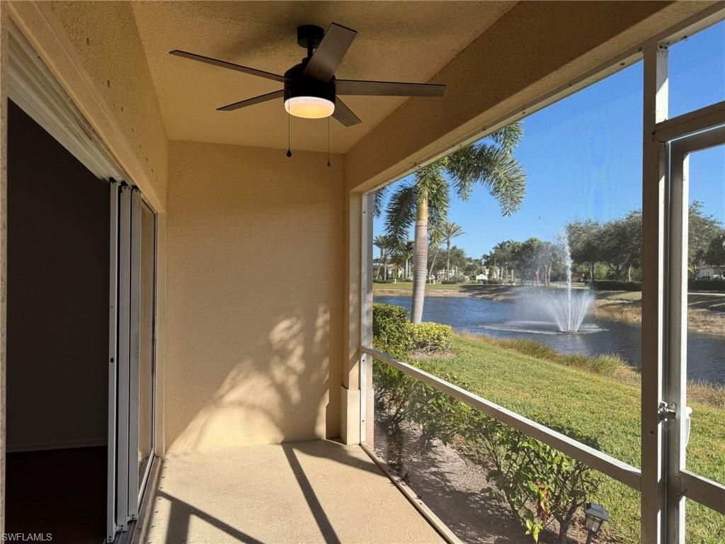 Image 3 of property listing at 1376 Weeping Willow CT, Cape Coral, FL 33909