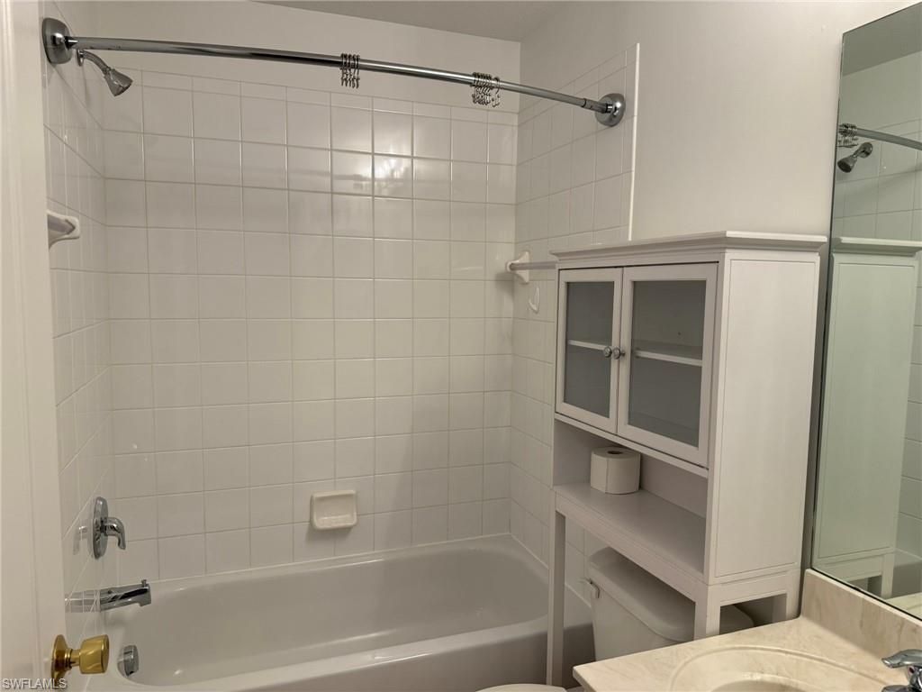 Image 31 of property listing at 1376 Weeping Willow CT, Cape Coral, FL 33909