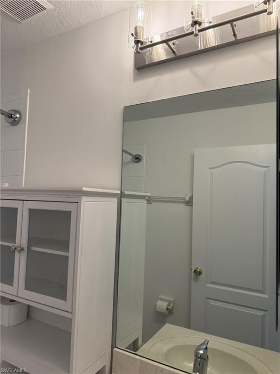 Image 32 of property listing at 1376 Weeping Willow CT, Cape Coral, FL 33909