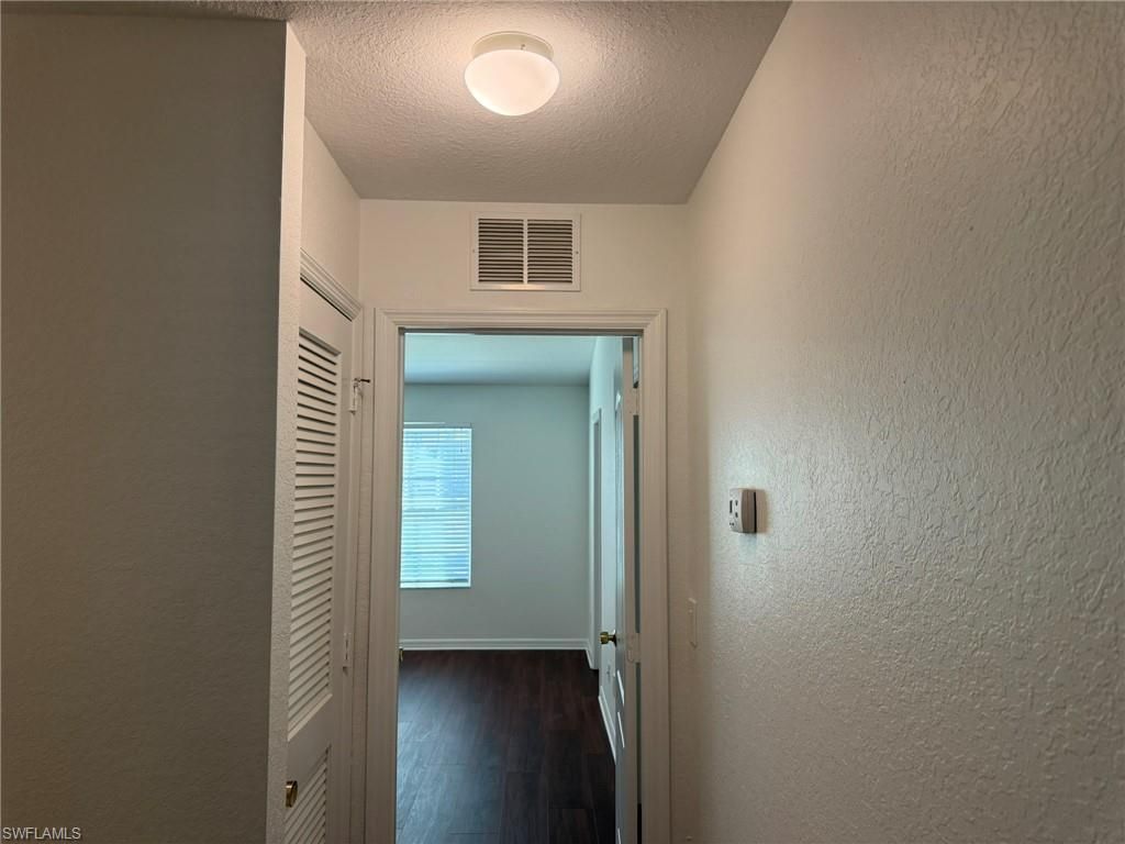 Image 33 of property listing at 1376 Weeping Willow CT, Cape Coral, FL 33909