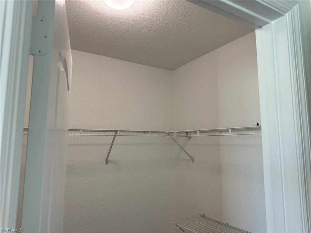 Image 36 of property listing at 1376 Weeping Willow CT, Cape Coral, FL 33909