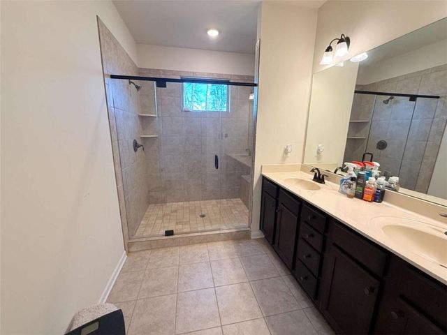 2336 Tarben Drive, Snellville, GA 30078