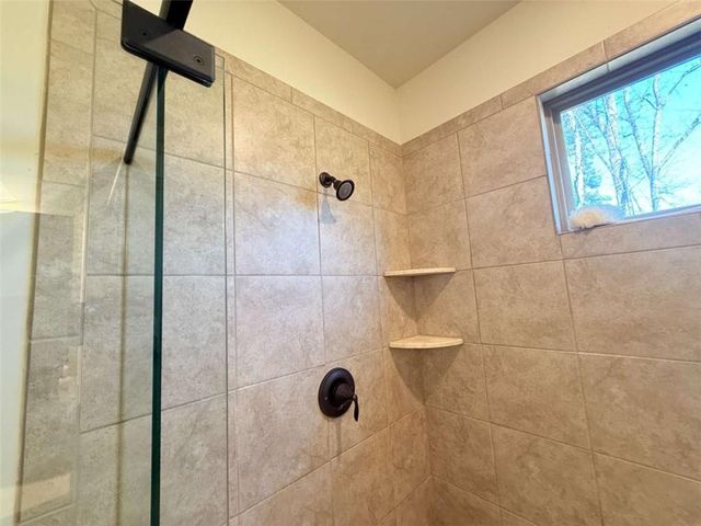 2336 Tarben Drive, Snellville, GA 30078