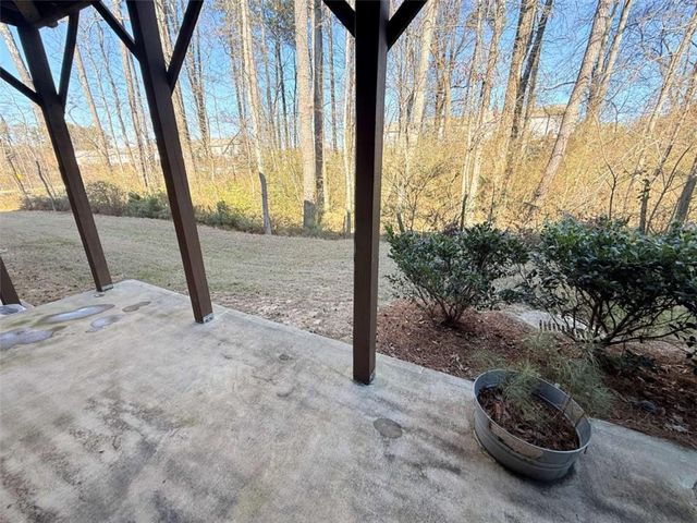 2336 Tarben Drive, Snellville, GA 30078