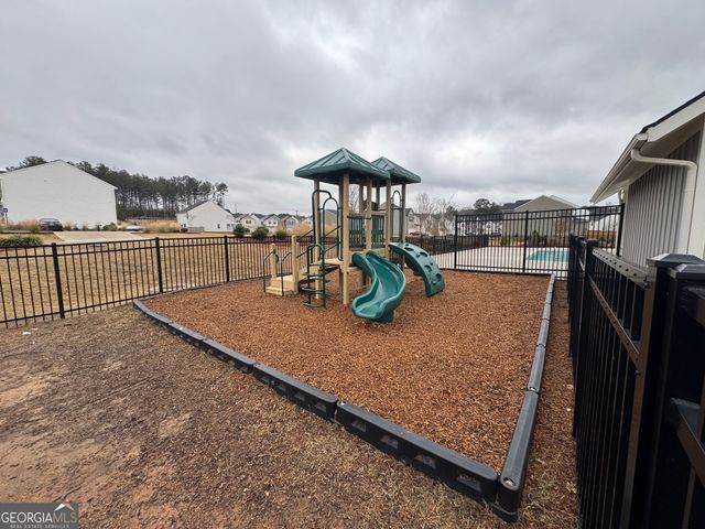 166 Woodbrook Trail, Newnan, GA 30265