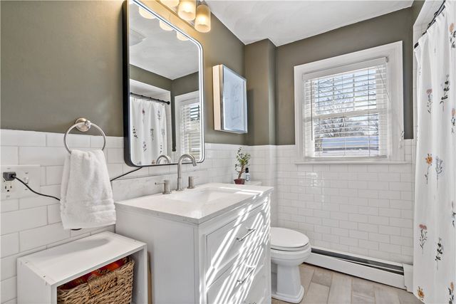 10 Cosett Road, Warwick, RI 02886