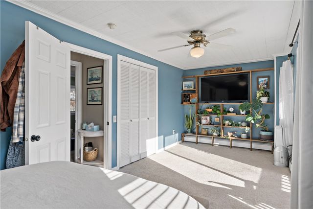 10 Cosett Road, Warwick, RI 02886