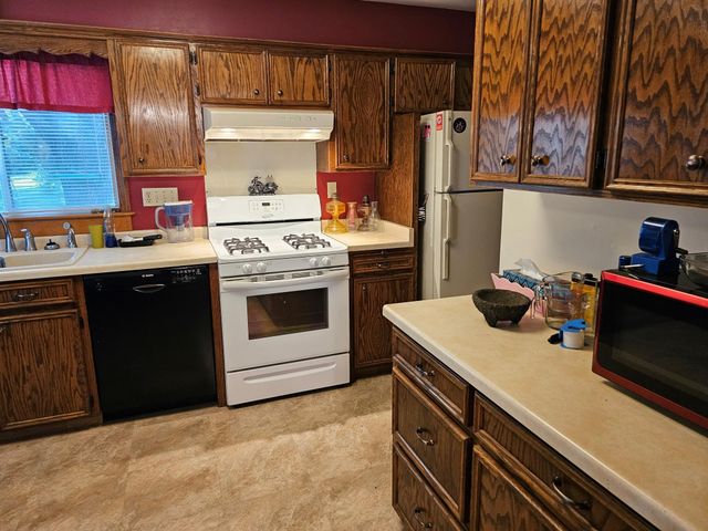 1663 Benson Road, Montevideo, MN 56265