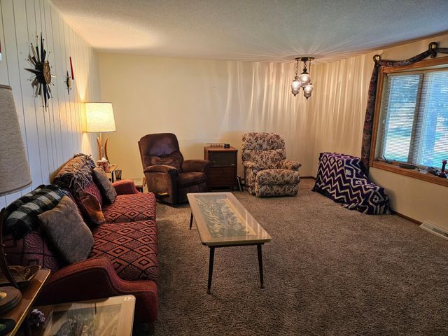 1663 Benson Road, Montevideo, MN 56265