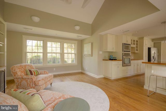 8221 ARDMORE AVE, Wyndmoor, PA 19038