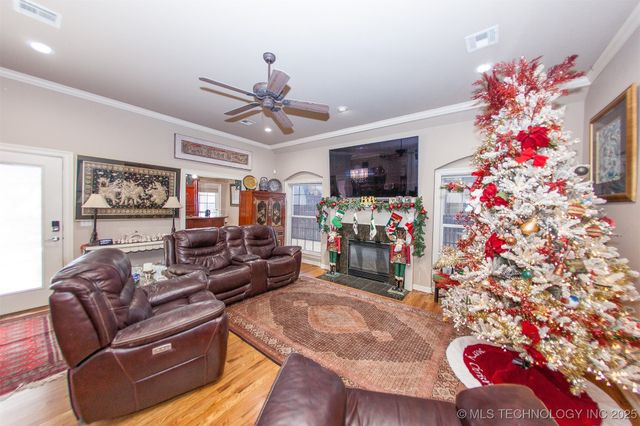 9010 N 100th East Avenue E, Owasso, OK 74055