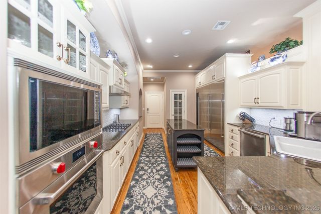 9010 N 100th East Avenue E, Owasso, OK 74055