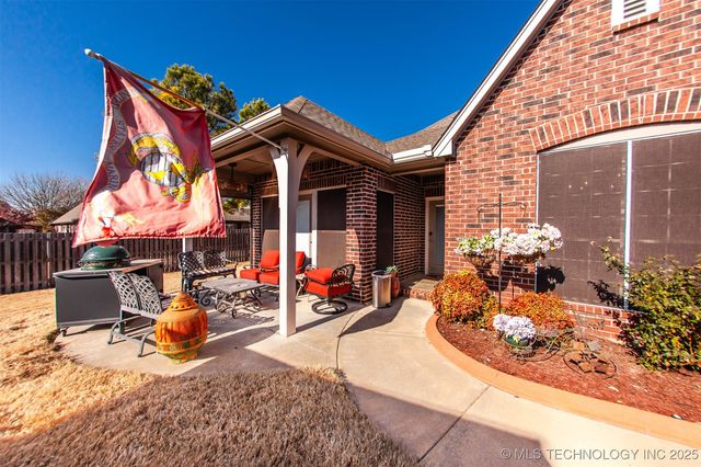 9010 N 100th East Avenue E, Owasso, OK 74055