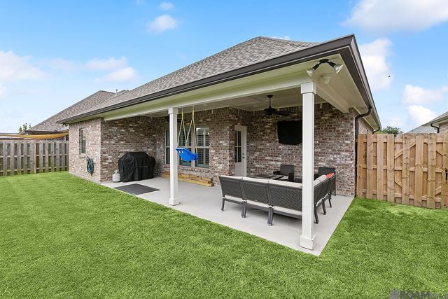 2878 Lakeview Ln, Paulina, LA 70763