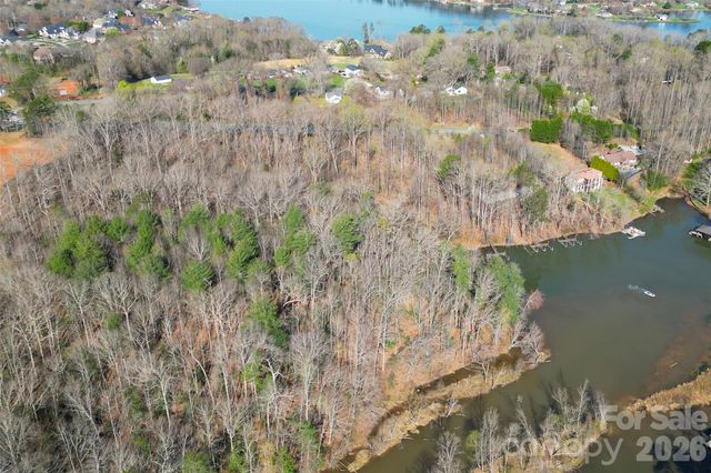 4522 N Center Street, Hickory, NC 28601