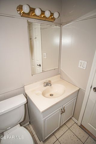 7161 Dale Road 2, El Paso, TX 79915