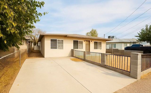 2525 Phoenix Avenue, Kingman, AZ 86401