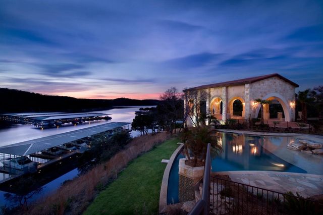 107 Pennybacker LN, Lakeway, TX 78738