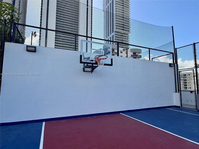 700 NE 24th St 4305, Miami, FL 33137