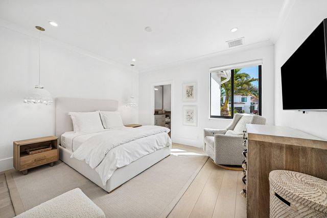 13765 Le Havre Drive, Palm Beach Gardens, FL 33410