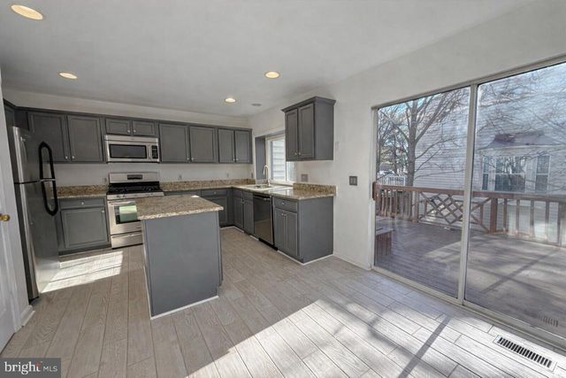 1191 CYPRESS TREE PL, Herndon, VA 20170