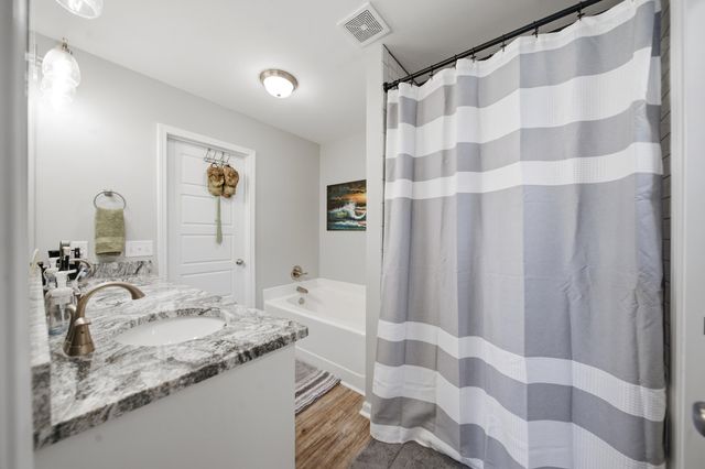 1 Dellwood Lane, Wedgefield, SC 29168