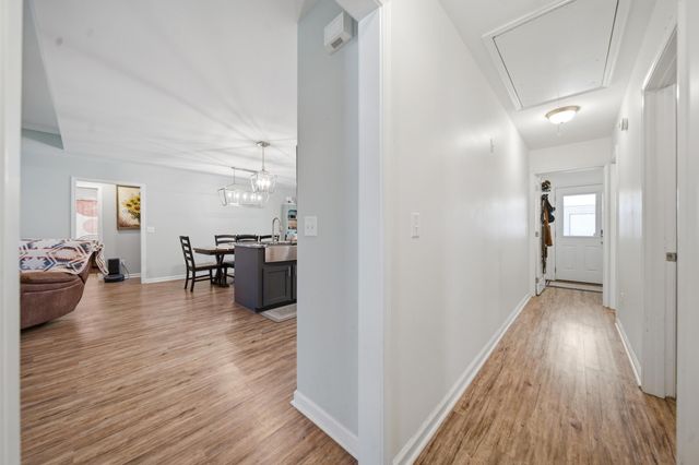 1 Dellwood Lane, Wedgefield, SC 29168