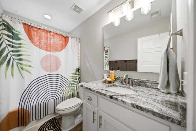 1 Dellwood Lane, Wedgefield, SC 29168