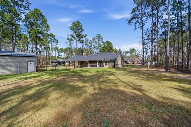 1 Dellwood Lane, Wedgefield, SC 29168