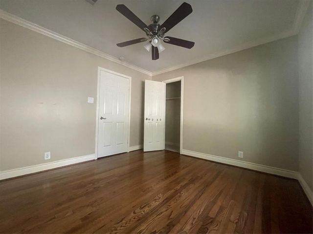 3010 Castlewood Street, Houston, TX 77025