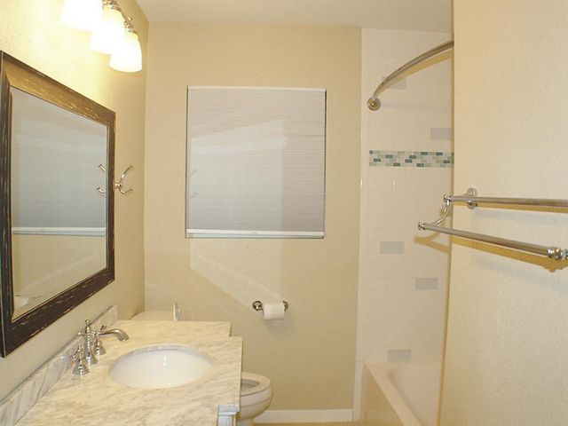 3010 Castlewood Street, Houston, TX 77025