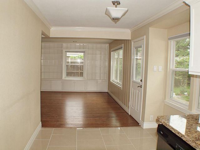 3010 Castlewood Street, Houston, TX 77025