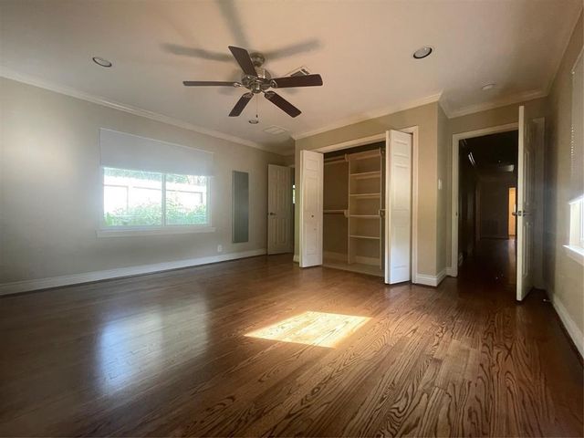 3010 Castlewood Street, Houston, TX 77025