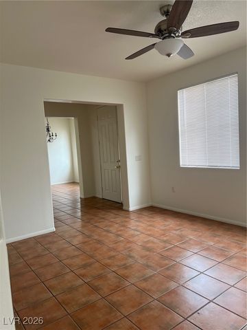 10201 Deerfield Beach Avenue 101, Las Vegas, NV 89129