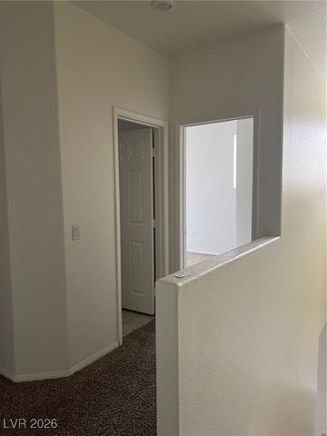 10201 Deerfield Beach Avenue 101, Las Vegas, NV 89129