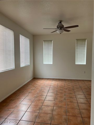 10201 Deerfield Beach Avenue 101, Las Vegas, NV 89129