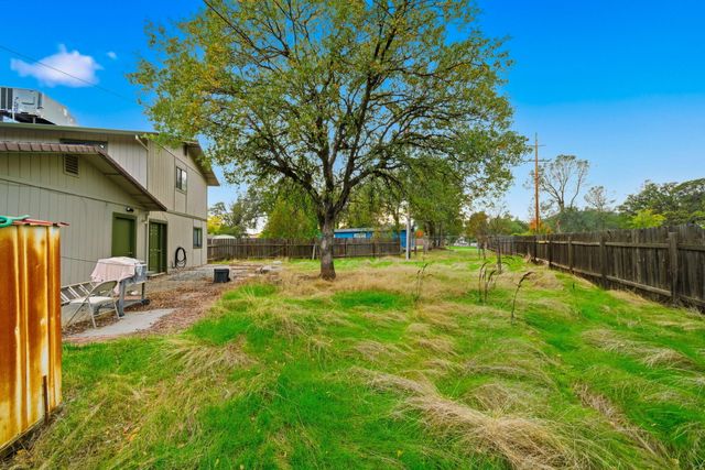 1450 Greenback Lane, Redding, CA 96003