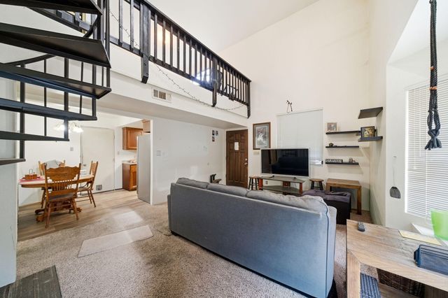 1450 Greenback Lane, Redding, CA 96003