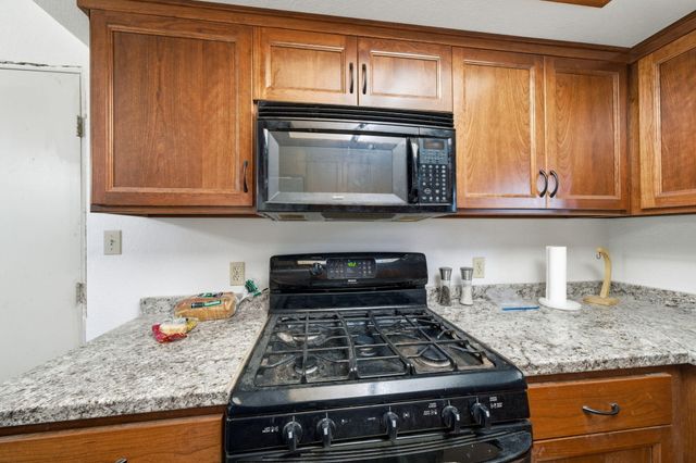 1450 Greenback Lane, Redding, CA 96003