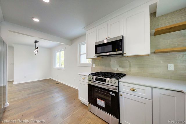 35623 Minton Street, Livonia, MI 48150