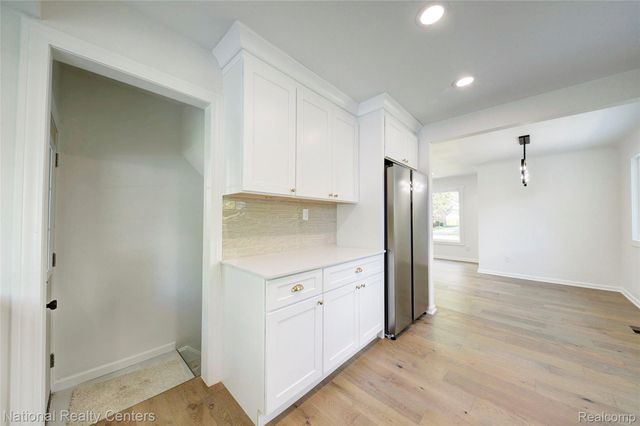 35623 Minton Street, Livonia, MI 48150