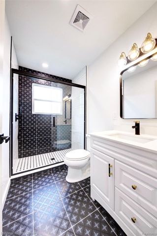 35623 Minton Street, Livonia, MI 48150
