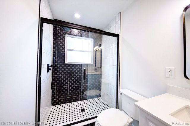 35623 Minton Street, Livonia, MI 48150
