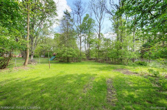 35623 Minton Street, Livonia, MI 48150