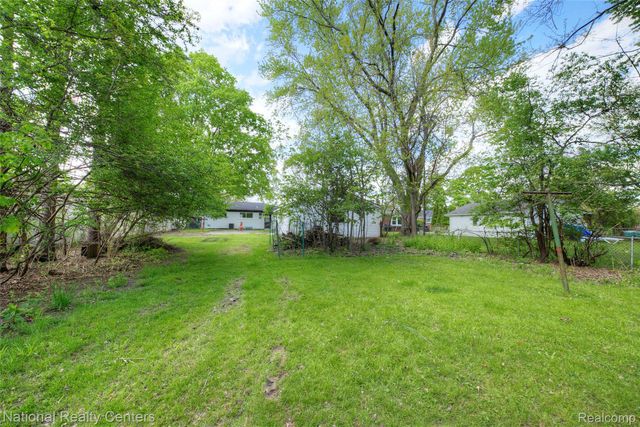 35623 Minton Street, Livonia, MI 48150