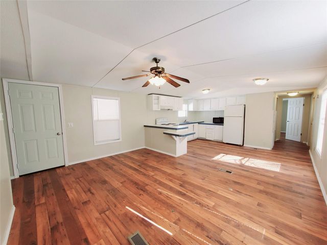 401 S Woodson Street 5, Willis, TX 77378