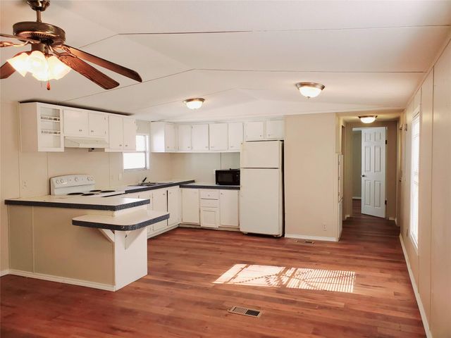 401 S Woodson Street 5, Willis, TX 77378