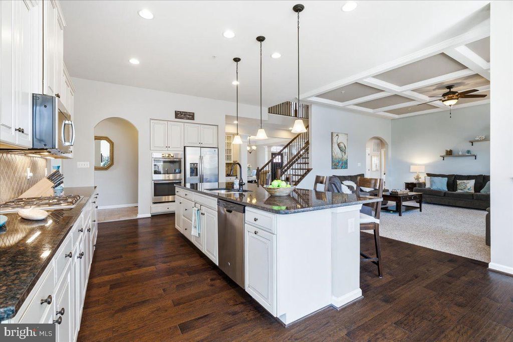 Image 19 of property listing at 9807 ACCIPITER CT, New Market, MD 21774