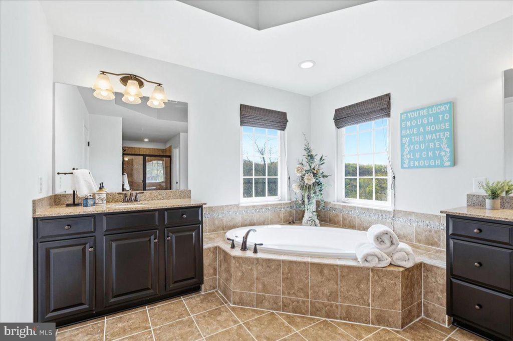 Image 36 of property listing at 9807 ACCIPITER CT, New Market, MD 21774